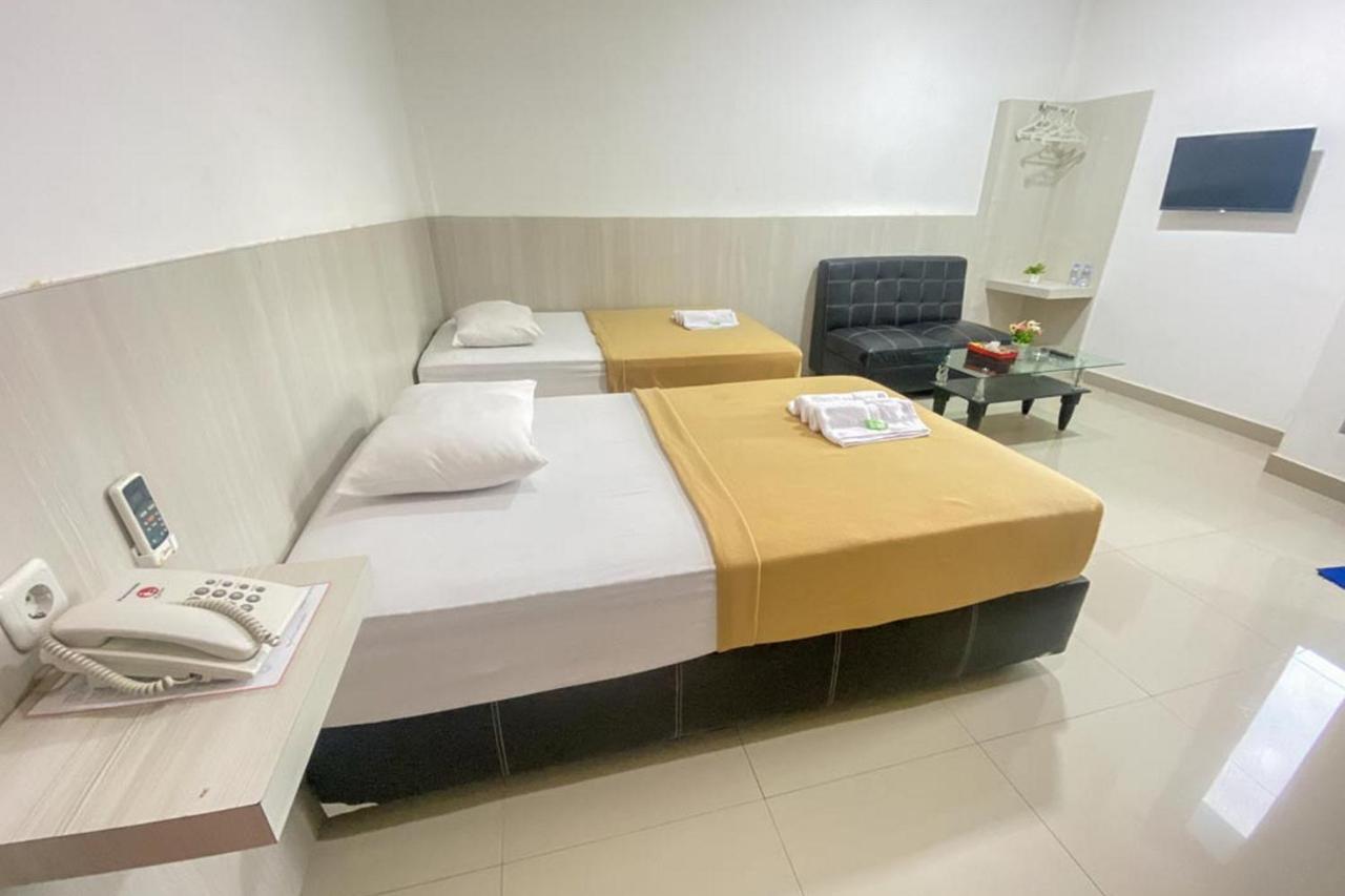 Hotel Giga Sidrap Rappang Екстериор снимка