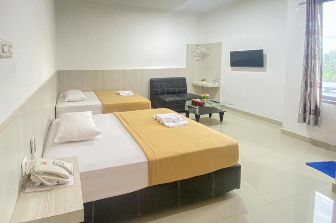 Hotel Giga Sidrap Rappang Екстериор снимка